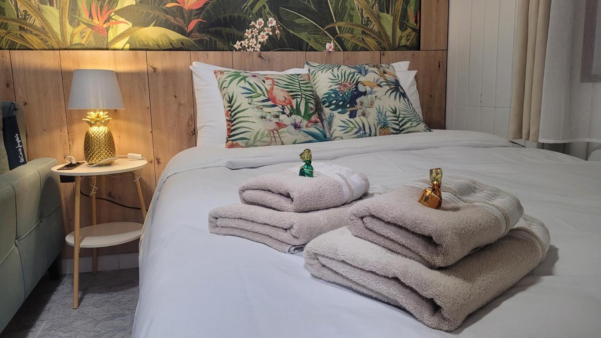 Free Parking, 40 Meters From The Beach, Wi-Fi, Ac Estepona Luaran gambar